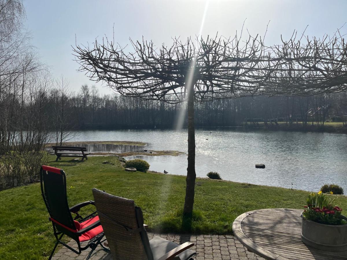 Gemuetliches Fachwerkhaus Am See Mit Kamin Warendorf Exterior foto